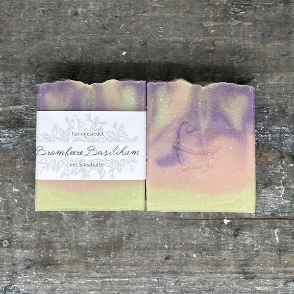 Brombeere Basilikum 75g Seife